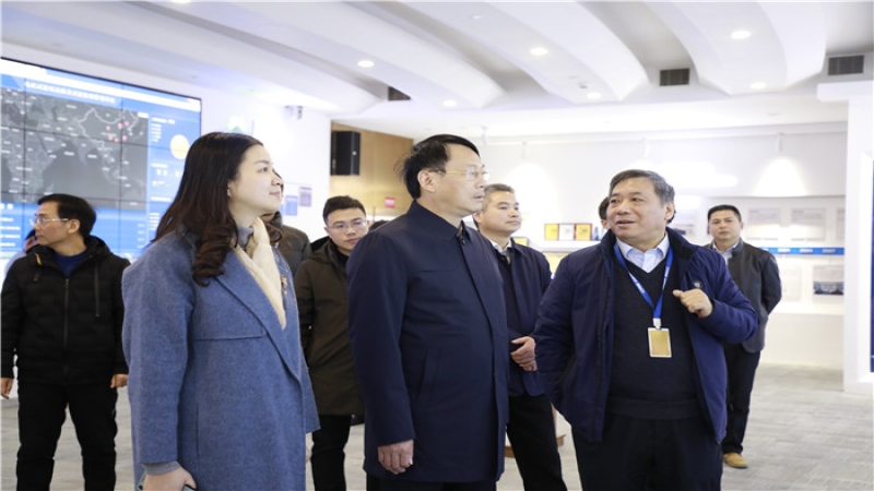 雨花區(qū)人大常委會黨組書記龔景順一行調(diào)研中機國際