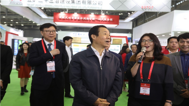 2019筑博會中機(jī)國際精彩亮相 省長許達(dá)哲親臨展位參觀調(diào)研