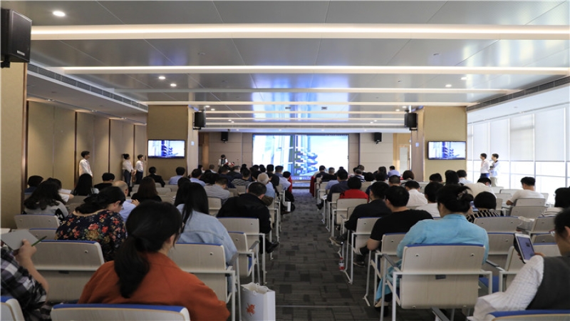 “材料點(diǎn)亮創(chuàng)意——金屬?gòu)?fù)合材料走進(jìn)湖南”論壇開(kāi)講中機(jī)國(guó)際